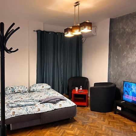Emi Apartaments Бухарест Экстерьер фото