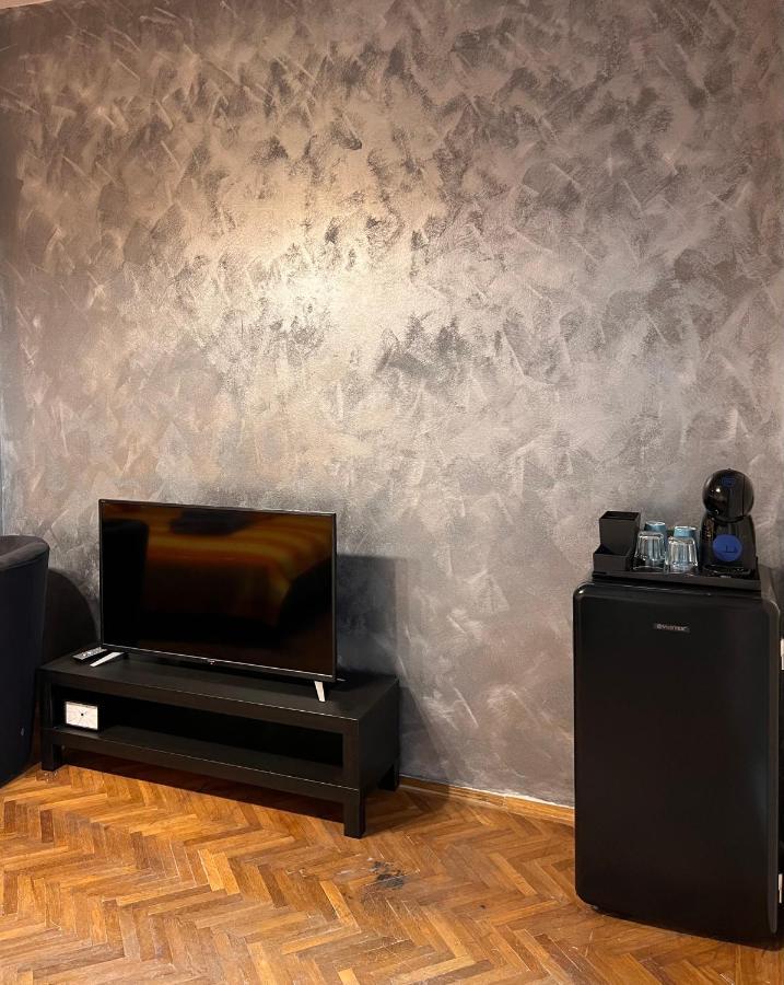 Emi Apartaments Бухарест Экстерьер фото