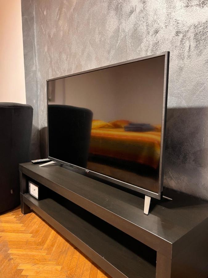 Emi Apartaments Бухарест Экстерьер фото
