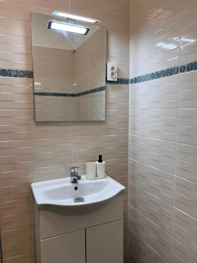 Emi Apartaments Бухарест Экстерьер фото